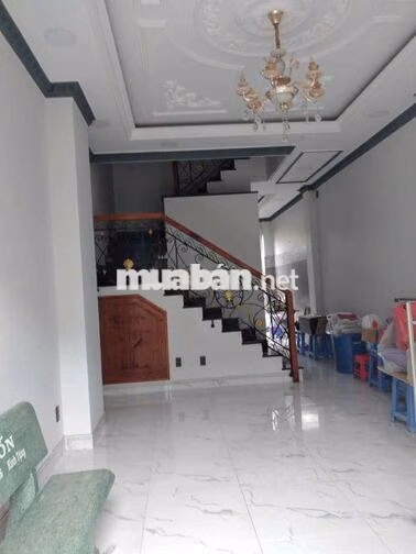 Nhà sát chợ Thủ Đức hẻm ô tô còn mới
