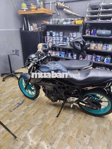 Suzuki Bandit 150 21000 km Xám