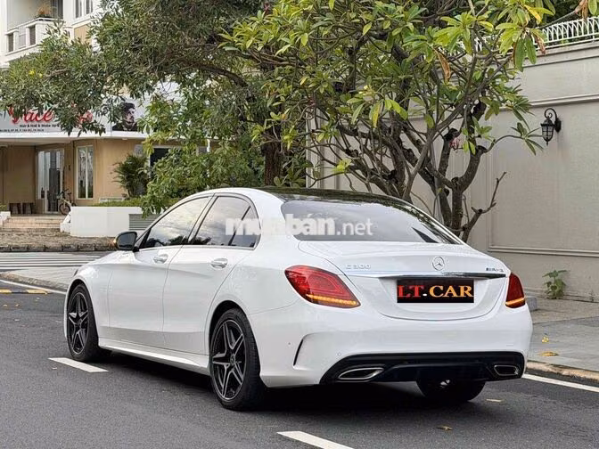 Mercedes C300 AMG 2021 Trắng 33000 miles