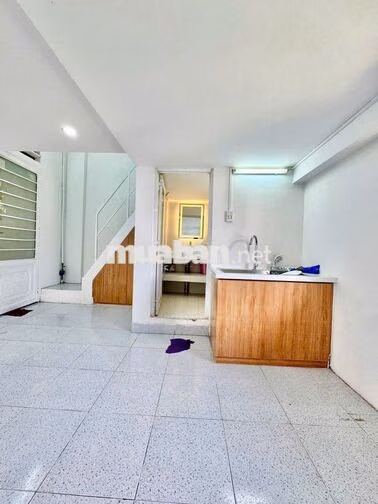 (9730) Becamex Định Hòa. Lầu 3 decor 495 triệu. Ngày 2/9 xem nhà đc