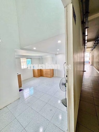(9730) Becamex Định Hòa. Lầu 3 decor 495 triệu. Ngày 2/9 xem nhà đc