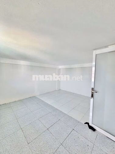 (9730) Becamex Định Hòa. Lầu 3 decor 495 triệu. Ngày 2/9 xem nhà đc