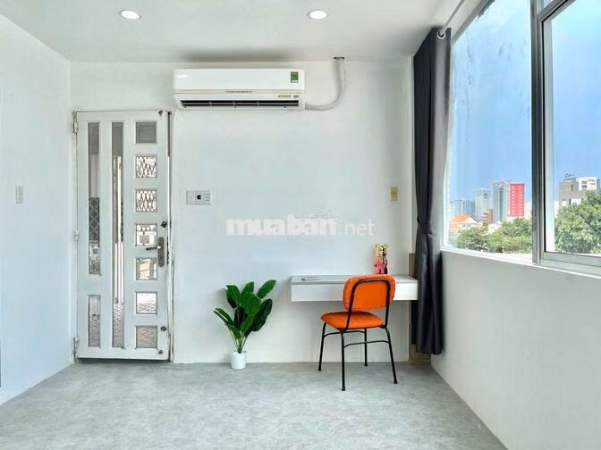 ⚡CĂN HOT⚡Studio 45m² – Tách bếp, ban công, full NT, mg riêng gần Q1
