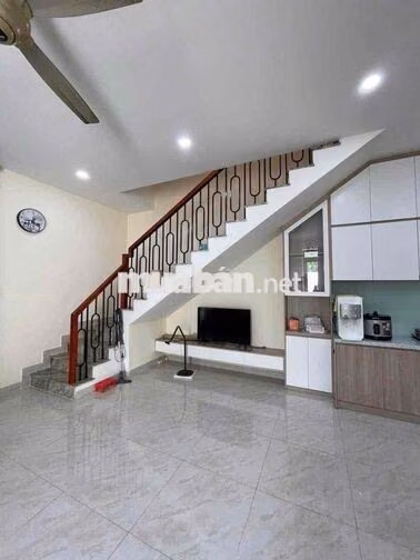 CHO THUÊ NHÀ NGUYÊN CĂN FULL NỘI THẤT GẦN THÀNH PHỐ MỚI