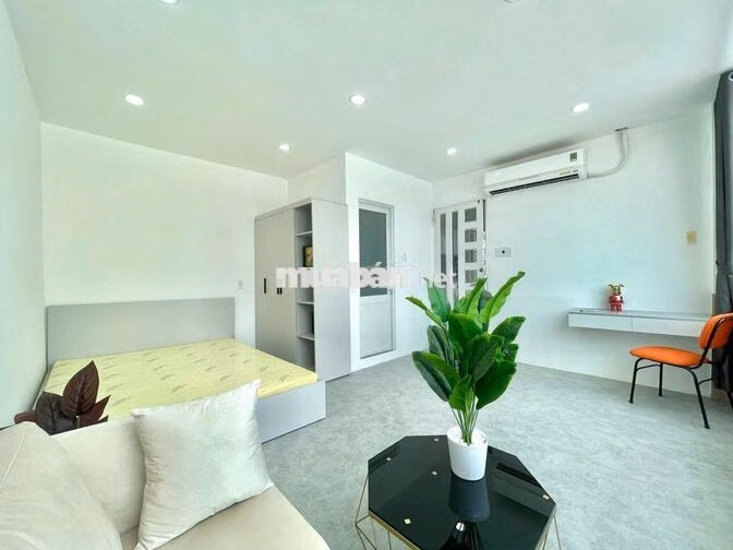 ⚡CĂN HOT⚡Studio 45m² – Tách bếp, ban công, full NT, mg riêng gần Q1