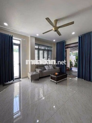 CHO THUÊ NHÀ NGUYÊN CĂN FULL NỘI THẤT GẦN THÀNH PHỐ MỚI
