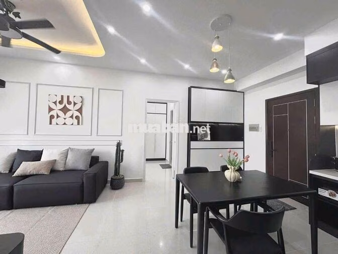 Cần cho thuê căn hộ Bảy Hiền Tower : 188m2 . 4pn.4wc NTCB giá 17tr 