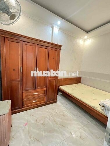 Nhà lầu 4 phòng hẻm Phạm Ngọc Hưng. Gần Lotte Mart