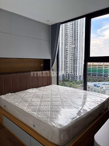 Chính chủ cho thuê căn góc, view bể bơi, nội khu. Đầy đủ tiện nghi.