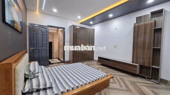cho thuê nhà 1/ đường số 19 (4x20) lửng , 4 lầu , 7pn , 7wc thang máy