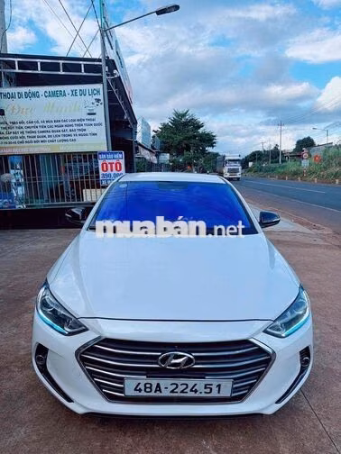Hyundai Elantra 2017 1.6 MT - 150000 km