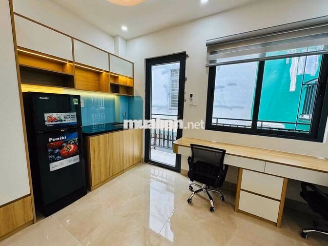 Căn hộ 2 chỗ ngủ 40m2 ban công ngay Đặng Thuỳ Trâm gần Văn Lang CS3