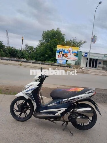 Suzuki Hayate 125 SS 2013 Trắng
