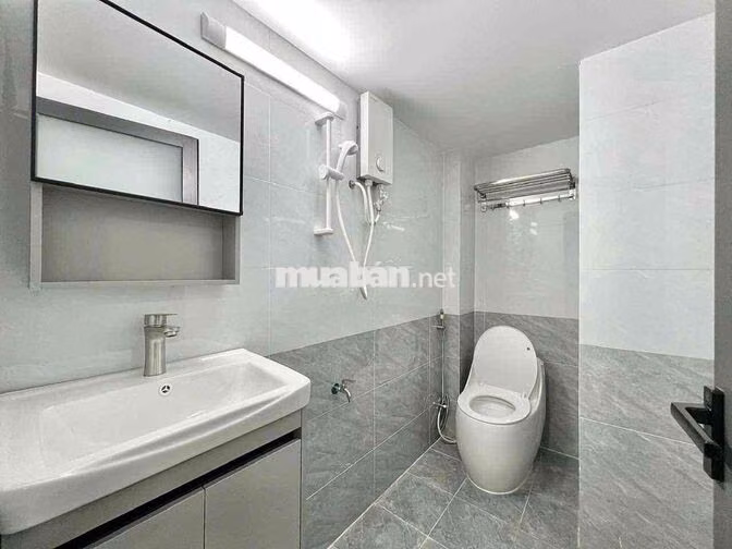 DUPLEX NHÀ MỚI XÂY_THANG MÁY_GIỜ TỰ DO | FULL NỘI THẤT Q3 GẦN BỜ KÈ