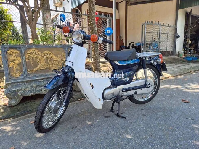 Honda Super Cub Xanh