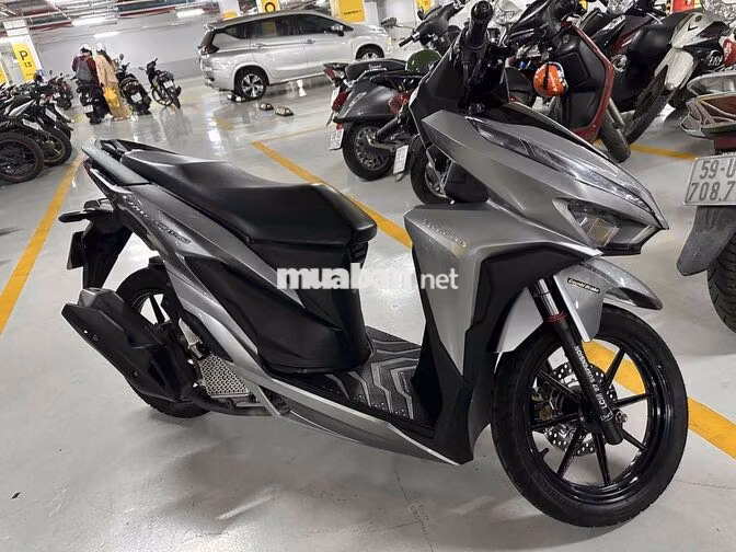 CẦN BÁN VARIO 150 2020 Bạc 40000 km