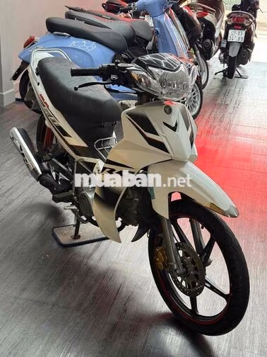 Sirius 50cc 2024 Trắng Bánh Mâm