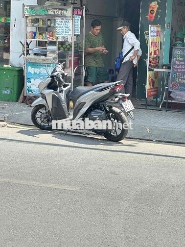 CẦN BÁN VARIO 150 2020 Bạc 40000 km