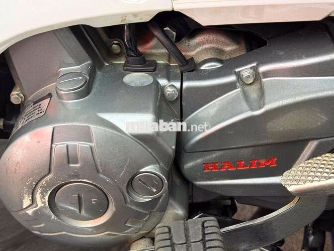 Sirius 50cc 2024 Trắng Bánh Mâm