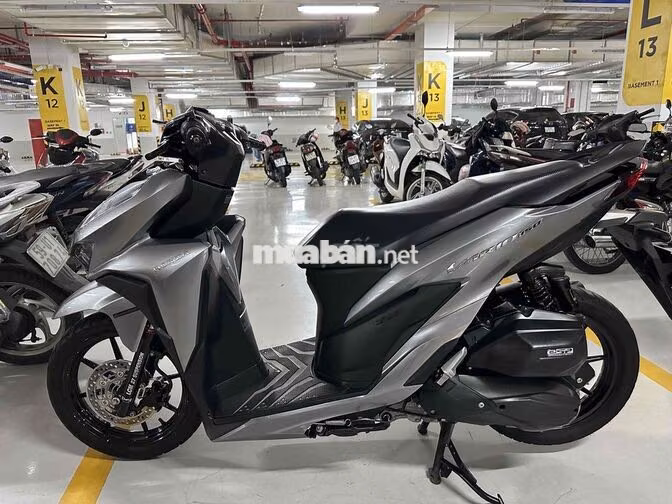 CẦN BÁN VARIO 150 2020 Bạc 40000 km