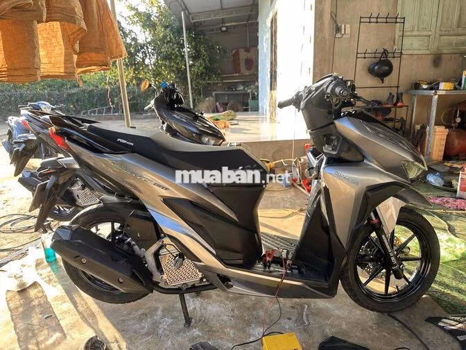 CẦN BÁN VARIO 150 2020 Bạc 40000 km