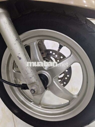 Honda Lead 2011 đá chống tắt máy,máy êm 