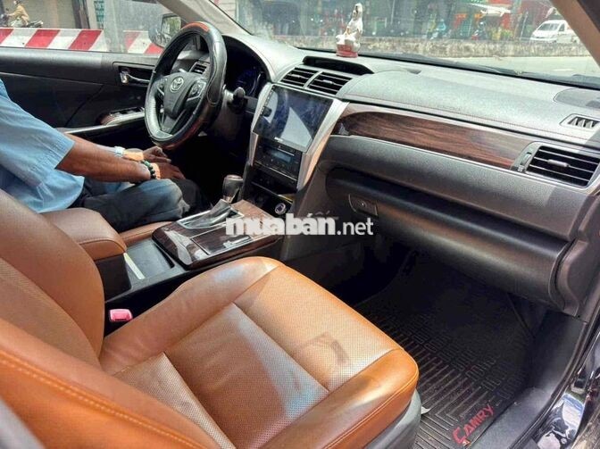 Toyota Camry 2.5Q 2018 Đen 48.000 km