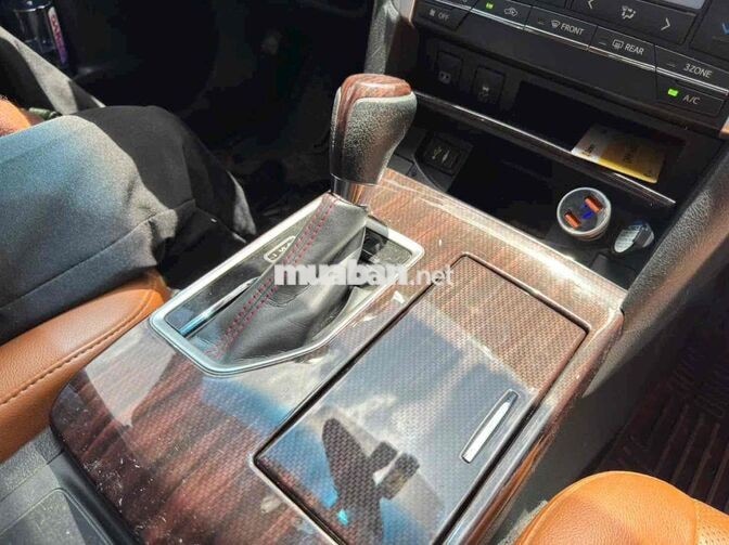Toyota Camry 2.5Q 2018 Đen 48.000 km