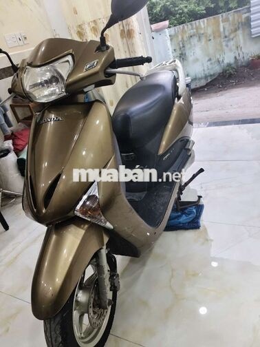 Honda Lead 2011 đá chống tắt máy,máy êm 