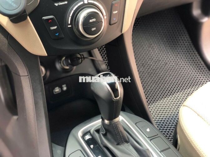 Hyundai Santafe 2017 Trắng Tự động 77.000 km