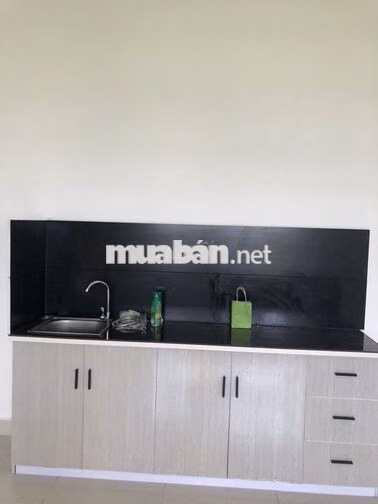 Cho thuê officetel Lavita Charm - căn góc, giá tốt, gần Metro.