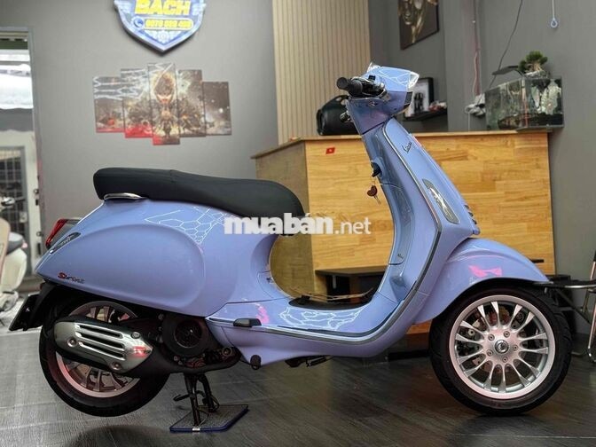 Vespa Sprint IGET ABS Xanh Băng