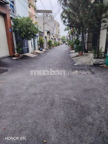 Bán nhà 2 mặt tiền nhựa hẻm 6,5 m. Phường Thới An. TPHCM 