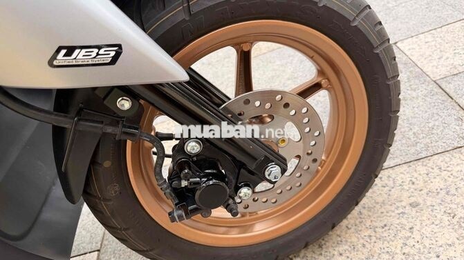 Chính chủ bán Yamaha Gear 125 Xám 2.068 km. zin100