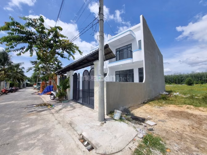 Nhà đẹp mới xây gần KCN Phước Đông Tây Ninh. 1,85 tỷ 