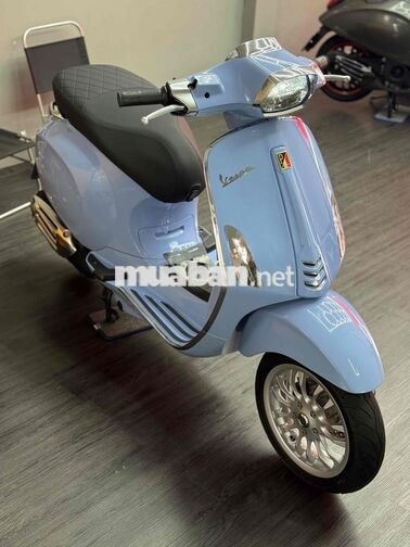 Vespa Sprint IGET ABS Xanh Băng