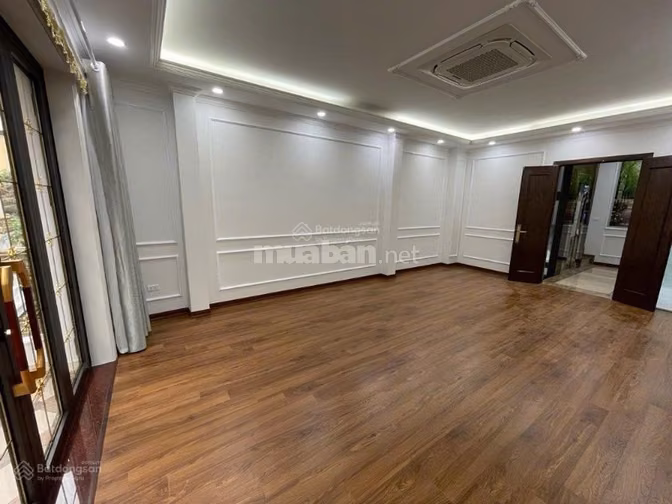 Nhà ngõ 1 Phạm Tuấn Tài - DT 60m x 6 Tầng có Thang Máy - ĐH - Mới đẹp