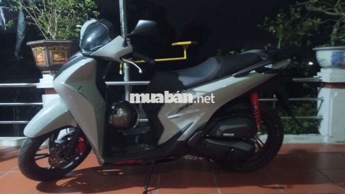 Honda SHi ABS 2026 Trắng 400km