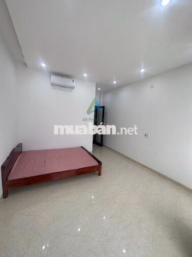 NHÀ 3 TẦNG HOÀNG TÍCH TRÍ - 4PN NỘI THẤT CƠ BẢN 17TR/TH
