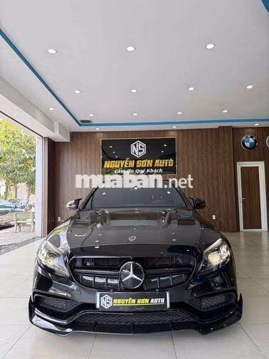 Mercedes C300 Facelift 2018 Đen 5 chỗ