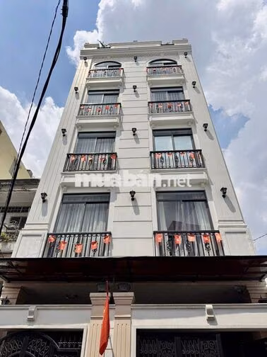 Balcony Nguyễn Công Hoan Phan Xích Long Phú Nhuận nhà Hầm xe thang máy