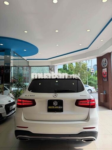 Mercedes GLC 300 2017 Trắng/Nâu xe đi 1 Chủ 🔥