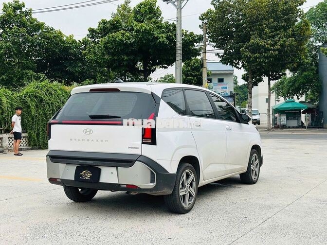 Hyundai STARAGER Premium 7 chỗ 2026 Trắng