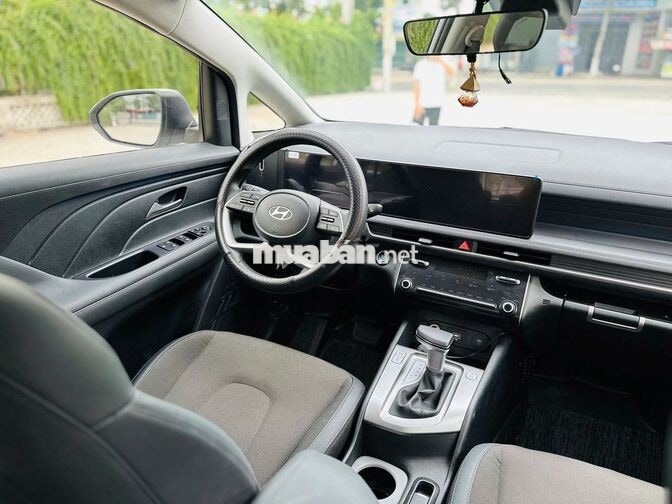 Hyundai STARAGER Premium 7 chỗ 2026 Trắng