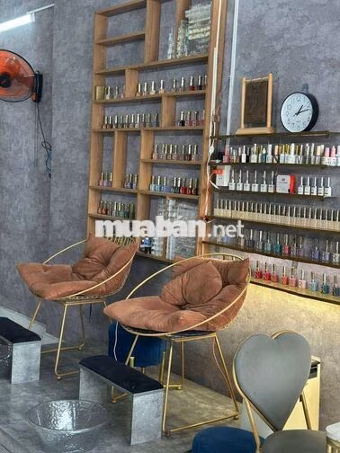 Sang tiệm nails cho thuê 6tr sang 70tr
