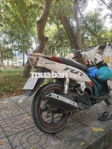 Yamaha Nouvo FI 125 Trắng, Đỏ Việt Nam