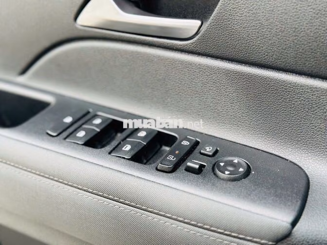 Hyundai STARAGER Premium 7 chỗ 2026 Trắng