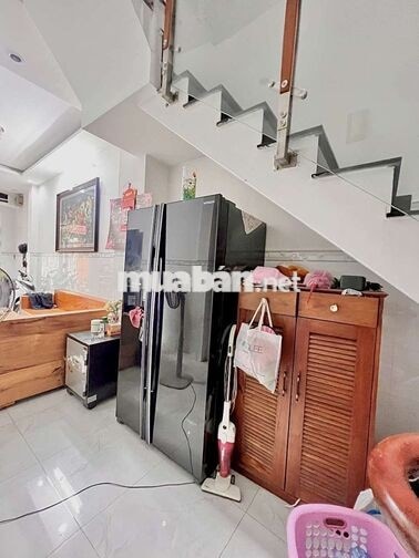 Nhà riêng còn trống 1 phòng, sạch sẽ, full nt ngay khu trung tâm 