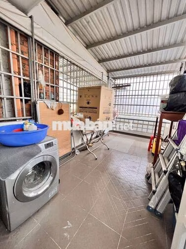 Nhà riêng còn trống 1 phòng, sạch sẽ, full nt ngay khu trung tâm 