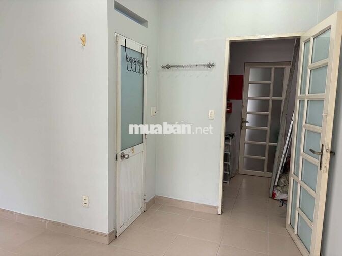 Phòng trọ 12m2 Phú Nhuận - Cầm Bá Thước